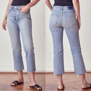 AMO jeans high rise kick crop wild card button fly size 27 casual classic denim